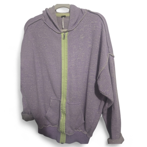 Free People - Picture 3 of 6